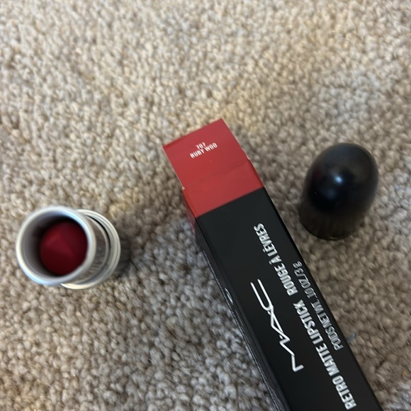MAC Cosmetics Retro Matte Lipstick - Red - Picture 6 of 9